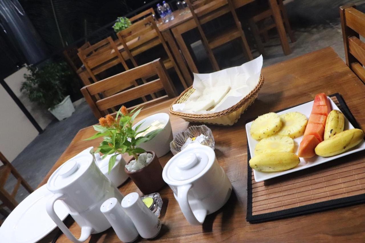 Ryan Residence&Restaurant Negombo Exterior foto
